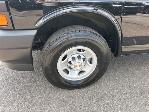 New 2025 Chevrolet Express 2500 image 10