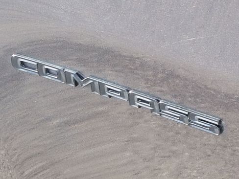 Certified 2021 Jeep Compass Latitude image 13