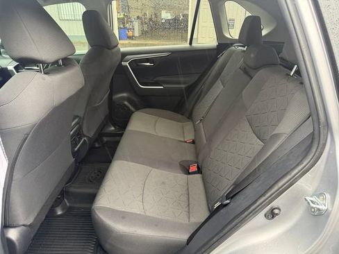 Used 2021 Toyota RAV4 XLE w/ XLE Grade Weather Package AWD/4WD image 22