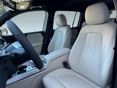 New 2026 Mercedes-Benz GLB 250 image 20