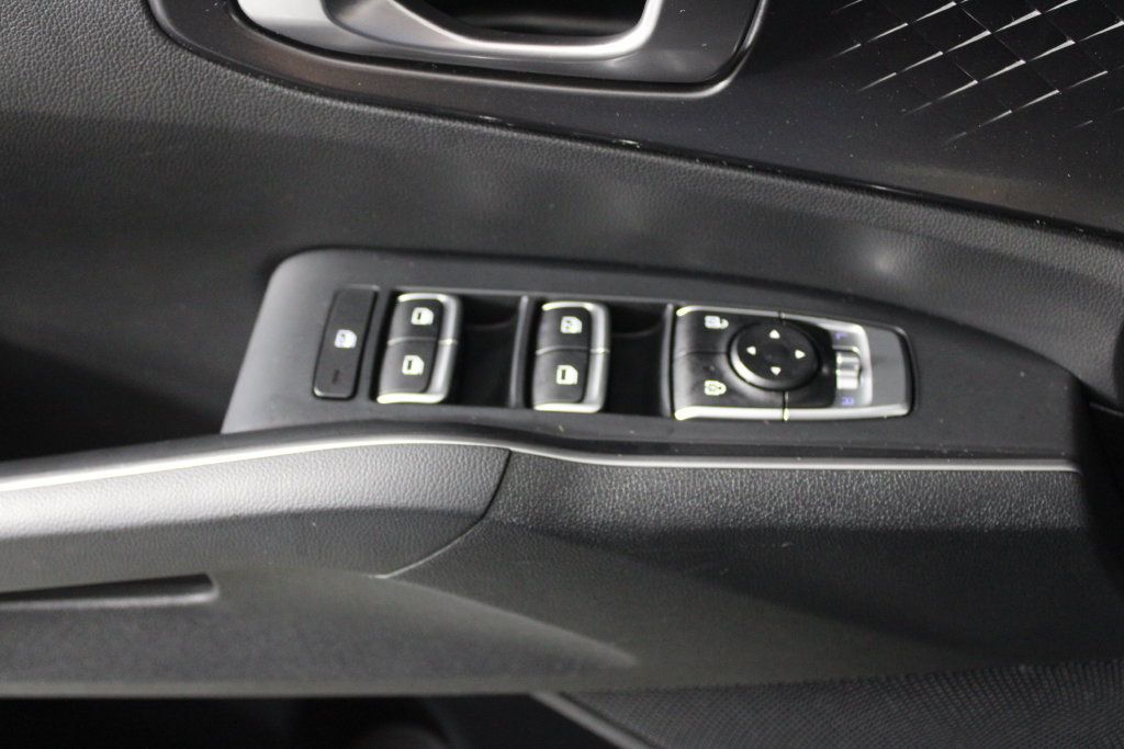 Used 2022 Kia Sorento LX FWD image 22