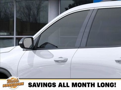 New 2025 Chevrolet Traverse LT w/ LPO, Floor Liner Package image 12