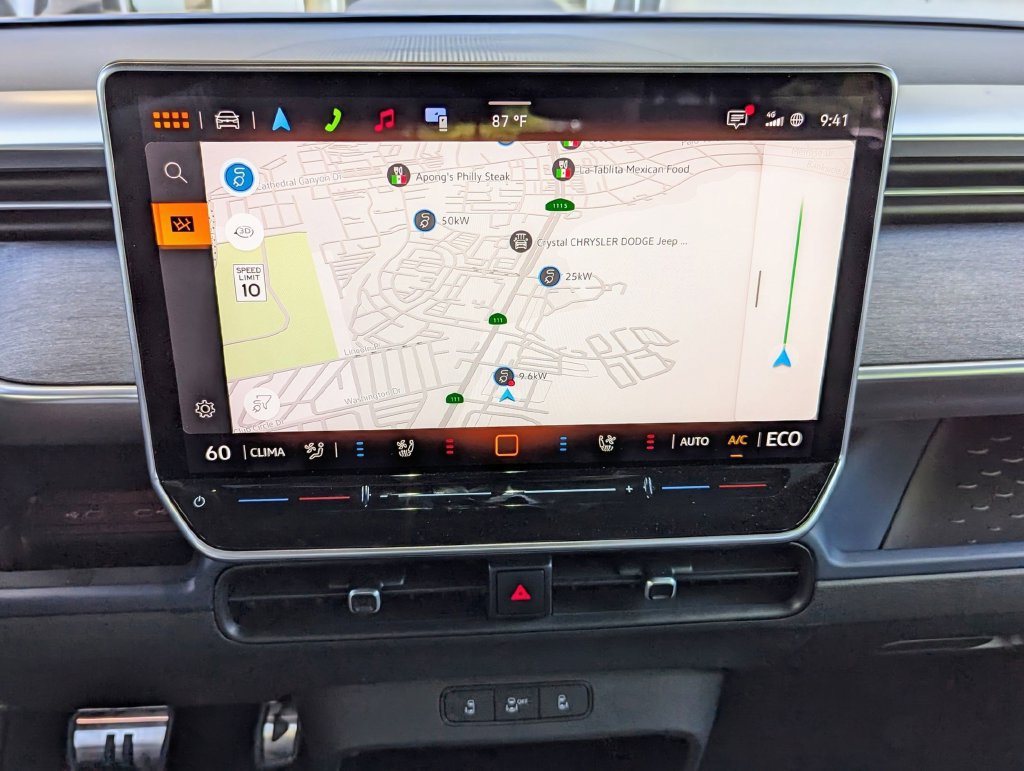 New 2025 Volkswagen ID. Buzz Pro S RWD image 13