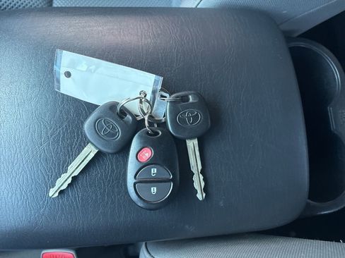 Used 2014 Toyota Tacoma 4x4 Double Cab image 47