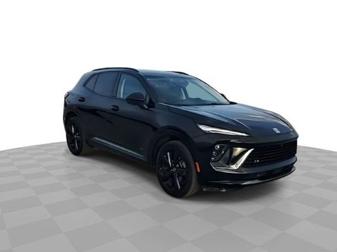 Used 2025 Buick Envision Sport Touring image 2