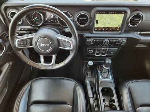 Used 2023 Jeep Wrangler Unlimited Sahara w/ Cold Weather Group AWD/4WD image 34