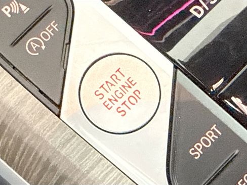 Used 2025 BMW 330i Sedan image 21