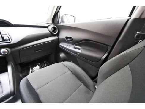 Used 2025 Nissan Kicks Play S FWD image 8