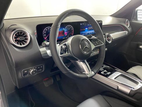 New 2026 Mercedes-Benz GLB 250 4MATIC image 4