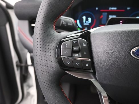 New 2026 Ford Explorer ST-Line RWD image 7