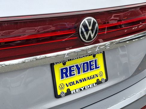 New 2026 Volkswagen Atlas SEL image 15