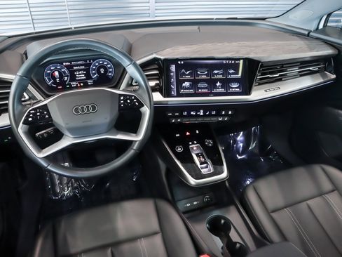Used 2024 Audi Q4 e-tron Premium Plus w/ Premium Plus image 21