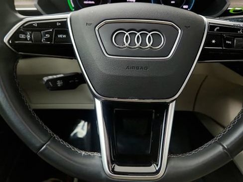 Used 2024 Audi Q8 e-tron Premium Plus w/ Premium Plus Package AWD/4WD image 59