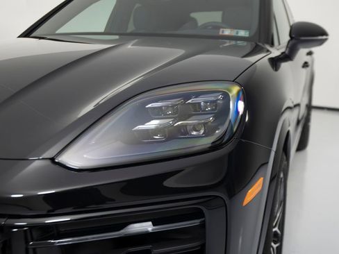 New 2026 Porsche Cayenne Coupe image 38
