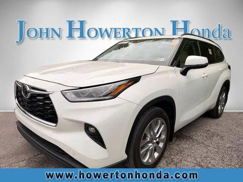 Used 2021 Toyota Highlander Limited AWD/4WD image 1