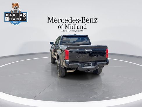 Used 2024 Toyota Tacoma TRD Off-Road AWD/4WD image 6