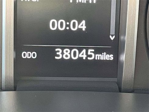 Used 2024 Toyota 4Runner TRD Off-Road Premium image 23