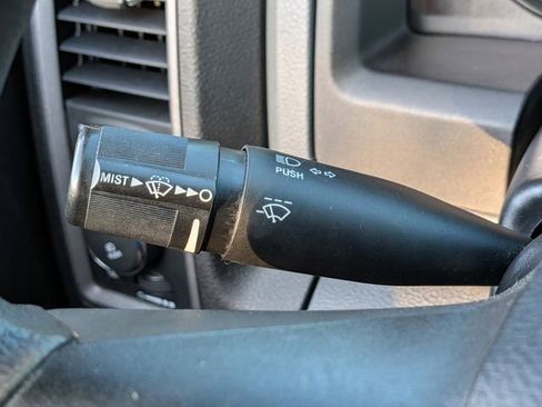 Used 2014 RAM 1500 Express image 31