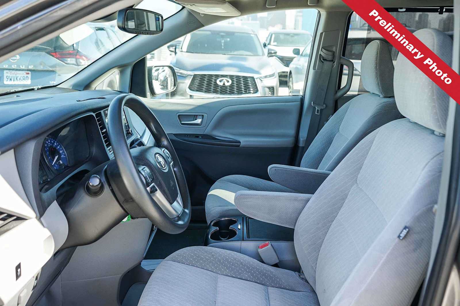 Used 2020 Toyota Sienna LE FWD image 13