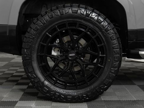 Used 2024 Lexus GX 550 w/ Accessory Package (2T) image 43