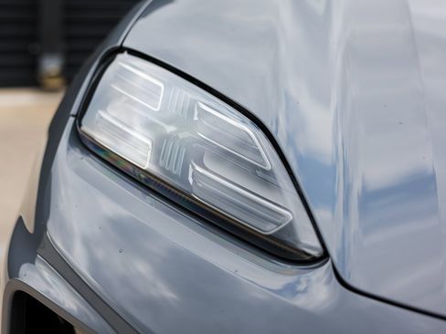 New 2025 Porsche Macan 4S Electric image 13