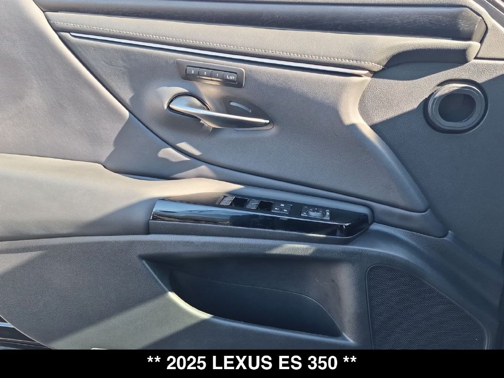 Used 2025 Lexus ES 350 w/ Accessory Package (Z2) FWD image 26