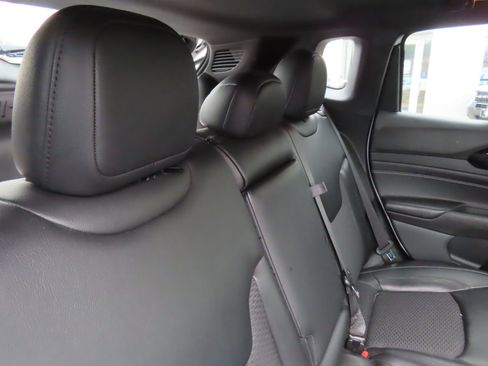 Used 2022 Jeep Compass Altitude w/ Sun and Sound Group image 35