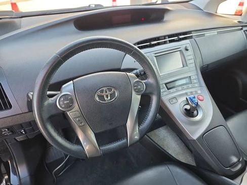 Used 2013 Toyota Prius Persona Series FWD image 16