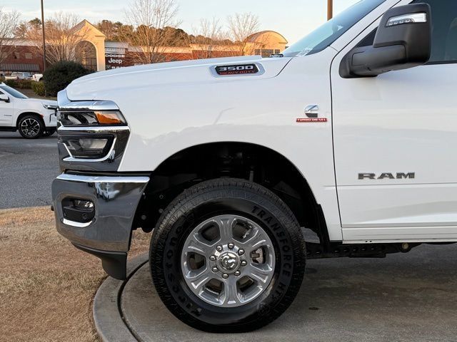 Used 2025 RAM 3500 Big Horn AWD/4WD image 12