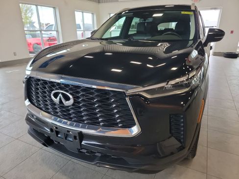 Used 2024 INFINITI QX60 Luxe AWD/4WD image 2