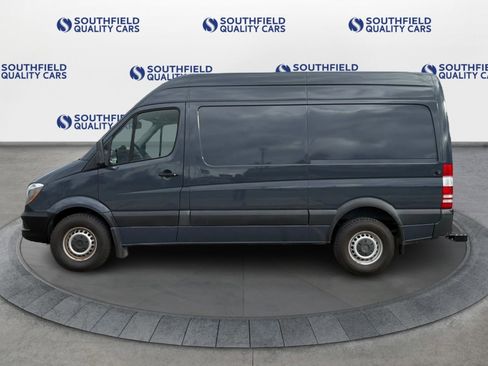 Used 2018 Mercedes-Benz Sprinter 2500 image 3