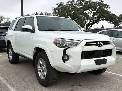 Certified 2023 Toyota 4Runner SR5 RWD image 3