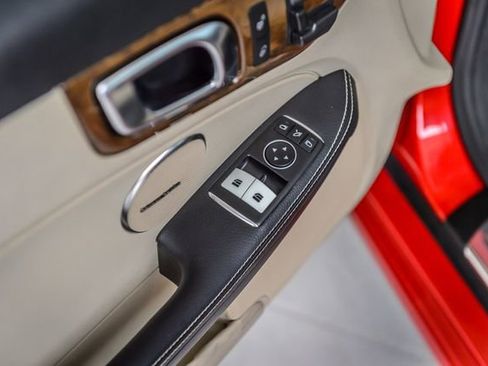 Used 2015 Mercedes-Benz SLK 250 image 47