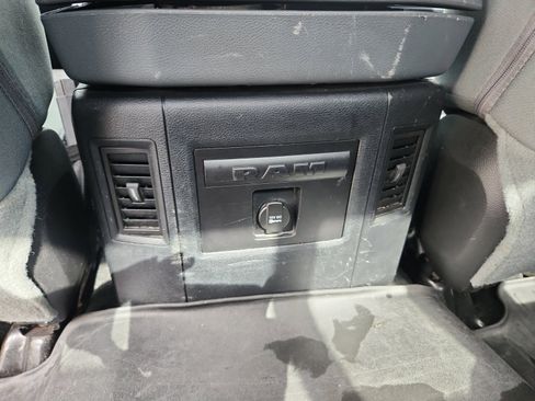 Used 2016 RAM 2500 Big Horn w/ Black Appearance Group image 32