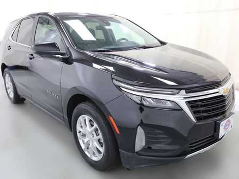 Certified 2024 Chevrolet Equinox LT w/ LPO, Floor Liner Package AWD/4WD image 15