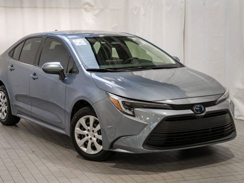 Used 2023 Toyota Corolla LE image 1
