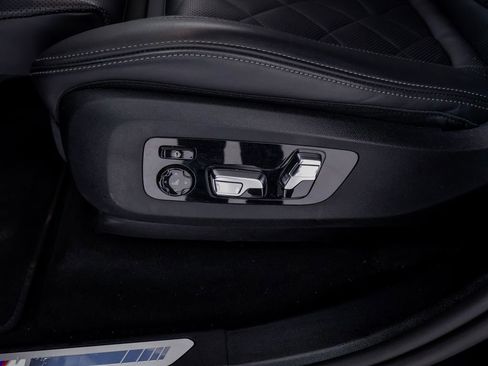 Used 2026 BMW X7 xDrive40i image 13