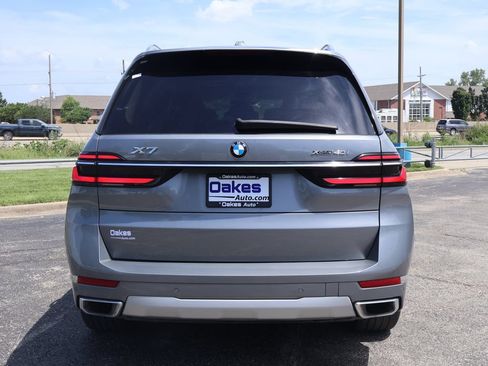 Used 2025 BMW X7 xDrive40i AWD/4WD image 6