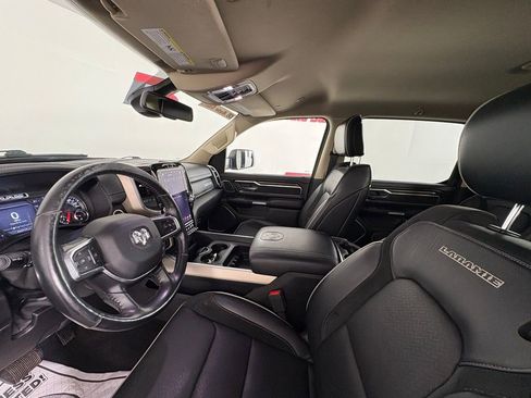 Used 2019 RAM 1500 Laramie AWD/4WD image 10