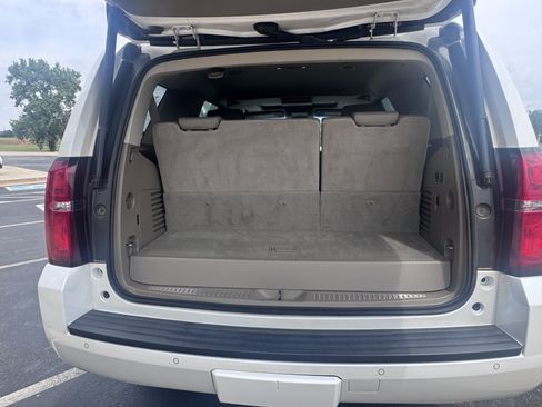 Used 2016 Chevrolet Tahoe LT AWD/4WD image 7