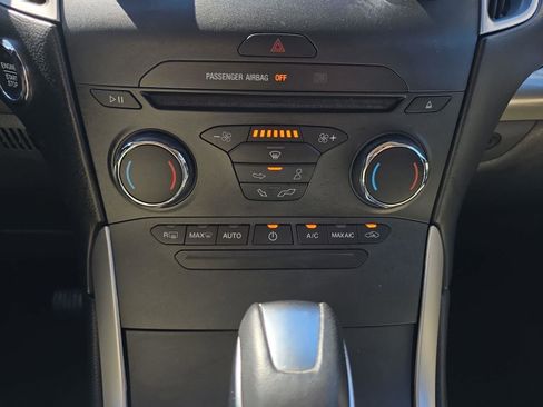 Used 2016 Ford Edge SEL FWD image 19
