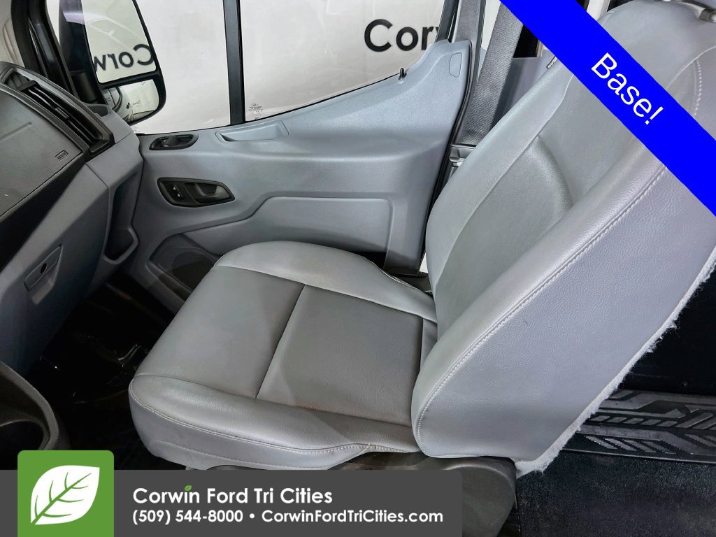 Used 2019 Ford Transit 150 130 Low Roof RWD image 22