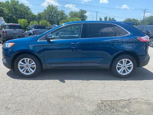 Certified 2020 Ford Edge SEL w/ Convenience Package AWD/4WD image 4