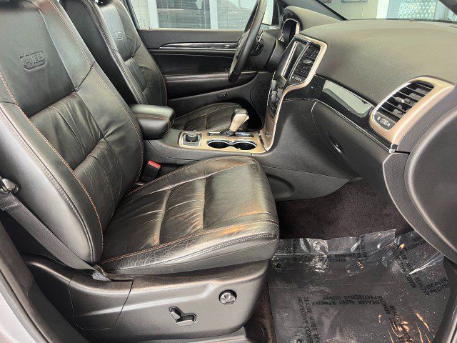 Used 2017 Jeep Grand Cherokee Limited 75th Anniversary AWD/4WD image 12