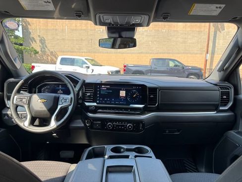 Certified 2026 Chevrolet Silverado 1500 LT AWD/4WD image 21