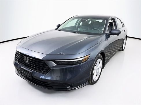 Used 2025 Honda Accord LX image 3