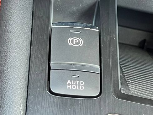 New 2026 Nissan Kicks SR w/ Cold Weather Package AWD/4WD image 27