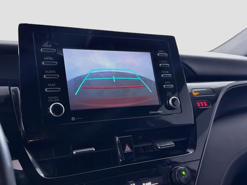 Used 2021 Toyota Camry SE FWD image 22