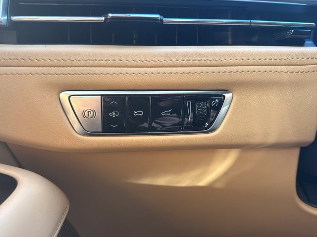 Used 2025 Cadillac Escalade IQ Sport 2 w/ LPO, ONYX Package AWD/4WD image 26