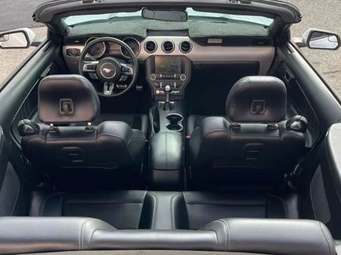 Used 2015 Ford Mustang Premium RWD image 38